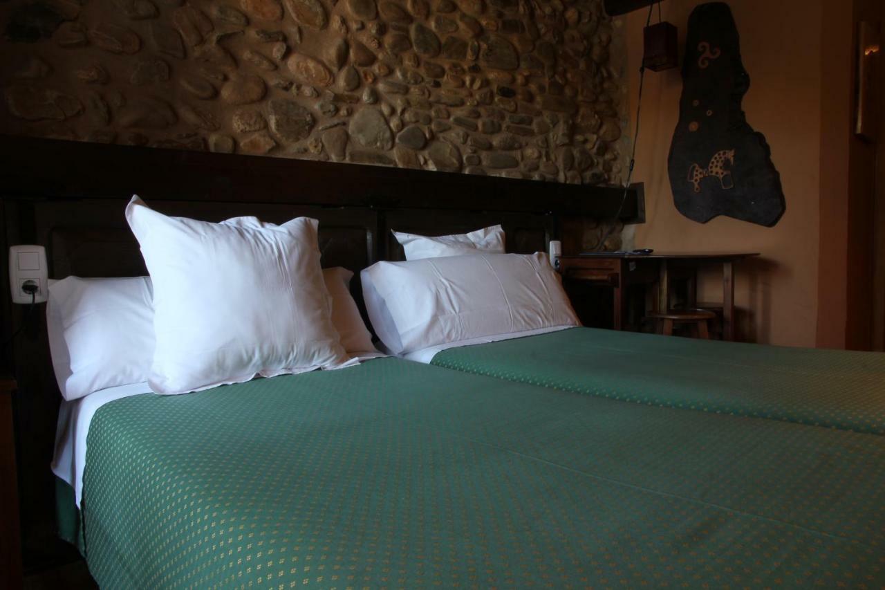 Hotel Micro-Hostal La Puerta Del Perdon Villafranca Del Bierzo Esterno foto