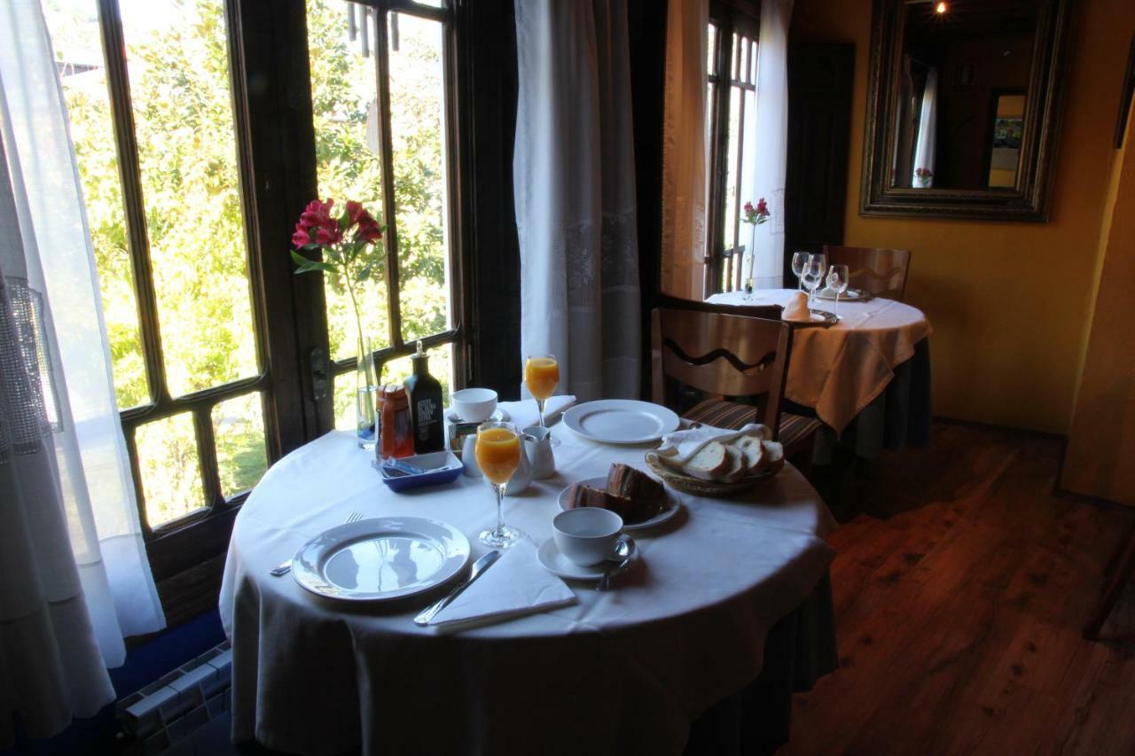 Hotel Micro-Hostal La Puerta Del Perdon Villafranca Del Bierzo Esterno foto